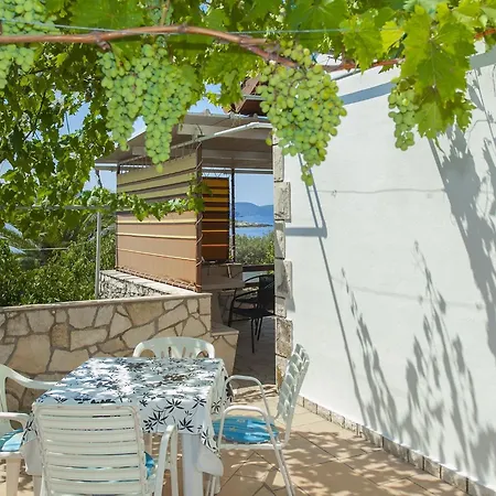 Neda-three Bedroom With Terrace And Sea View Hébergement de vacances *