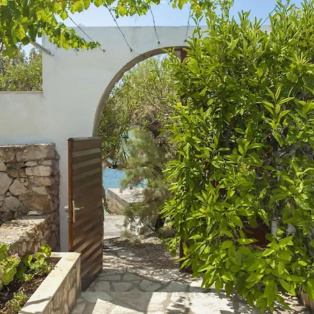 Neda-three Bedroom With Terrace And Sea View Holiday home