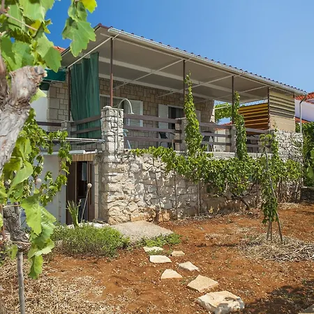 Neda-three Bedroom With Terrace And Sea View * Vela Luka