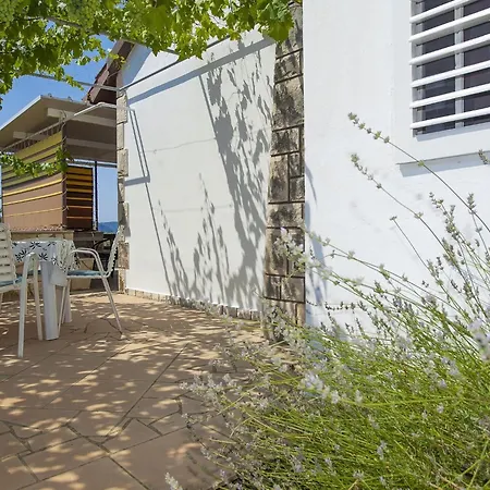 Neda-three Bedroom With Terrace And Sea View